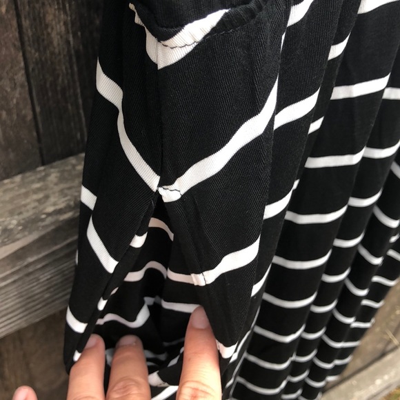 NWT• Stripe Dress• - Picture 4 of 5